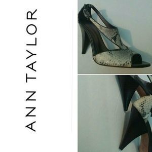 PHYTON SNAKE PRINT LEATHER SOLES PUMPS T STRAP OPEN TOE  WOMENS SIZE 8
